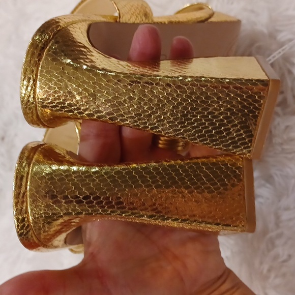 Jessica Simpson Diza Metallic Gold Snakeprint Platform Sandals SZ 9.5 NEW - Picture 8 of 16